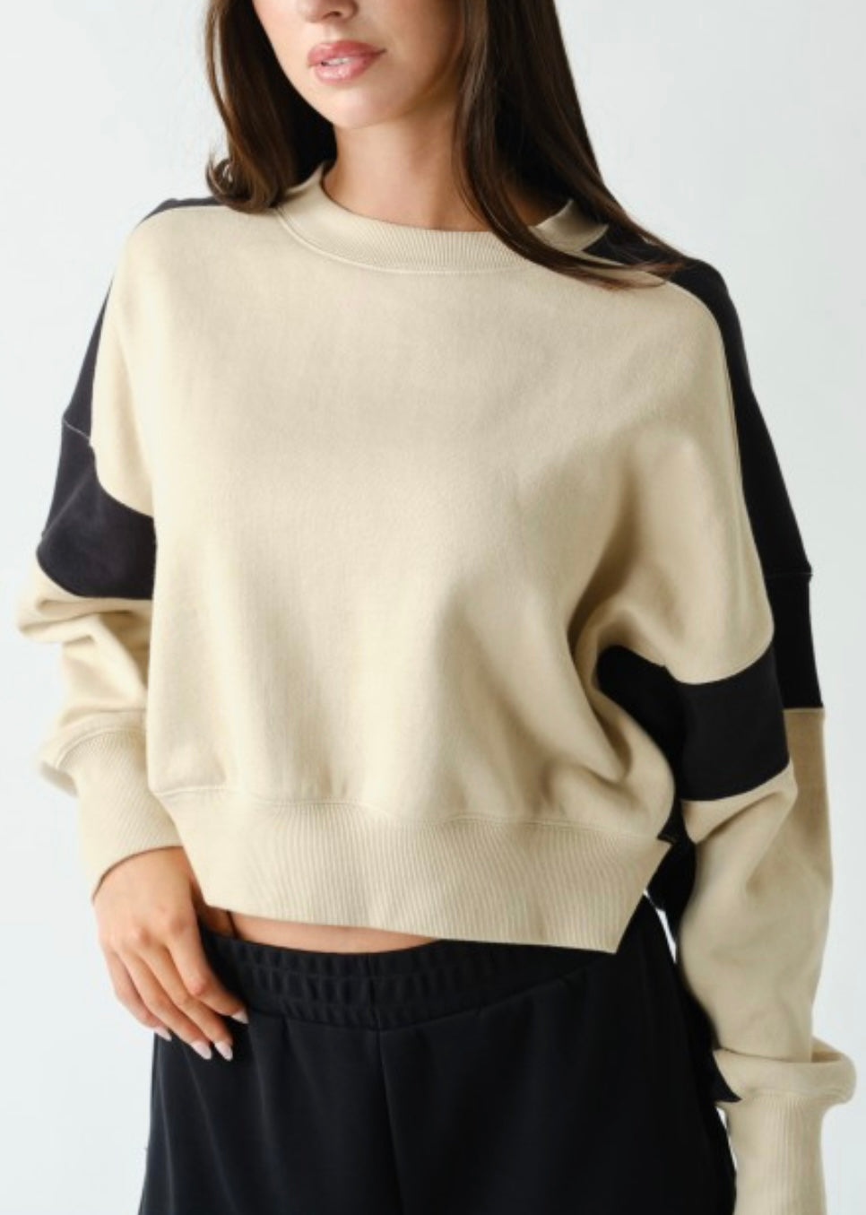 Contrast Edge Sweatshirt